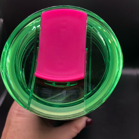 NWT Starbucks Spring 2023 Green Stainless Steel Insulated 16oz Tumbler Pink Lid - Picture 3 of 6